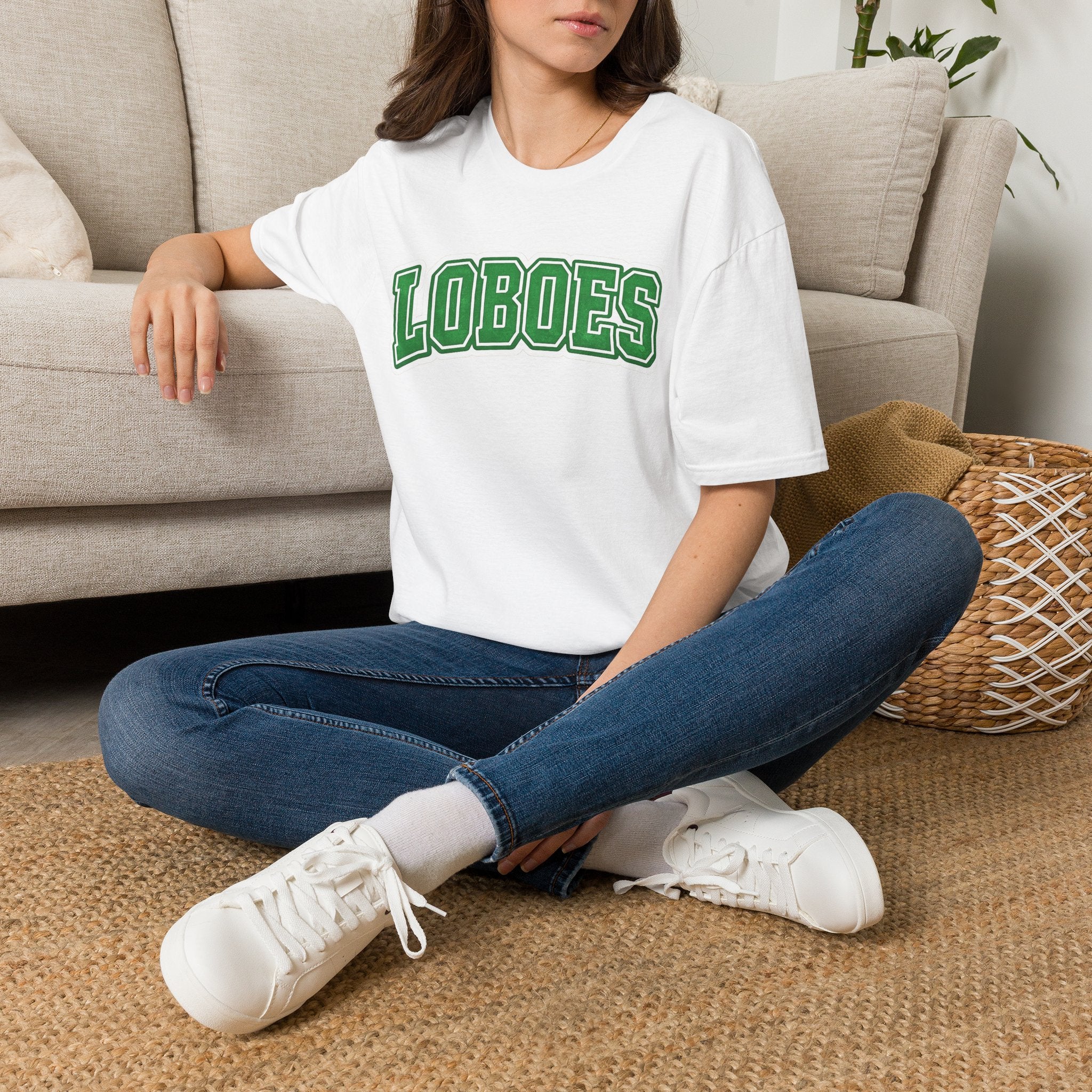 Loboes Vintage Collegiate T-Shirt