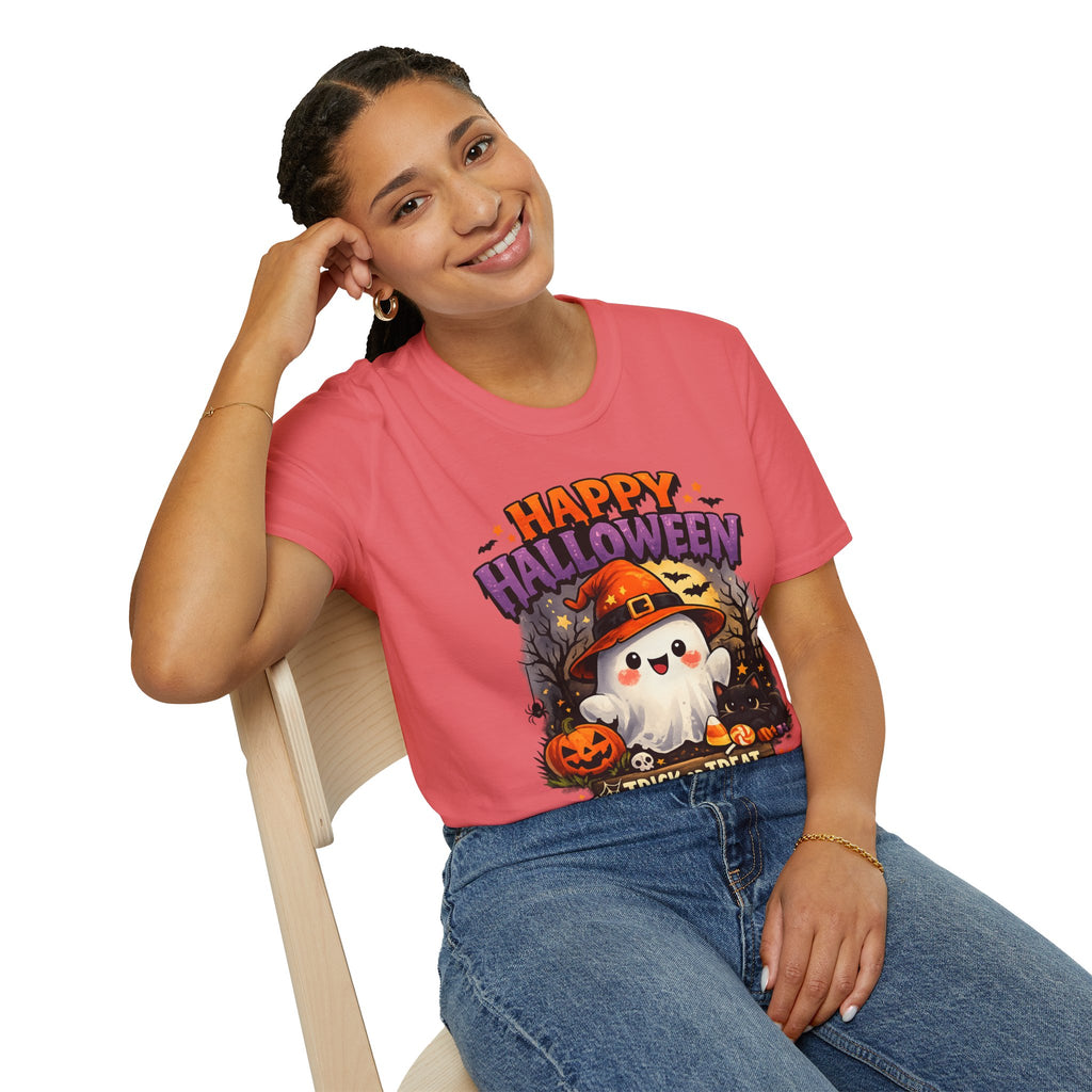 Happy Halloween Ghost Graphic T-Shirt | Cute Trick or Treat Retro Halloween Tee