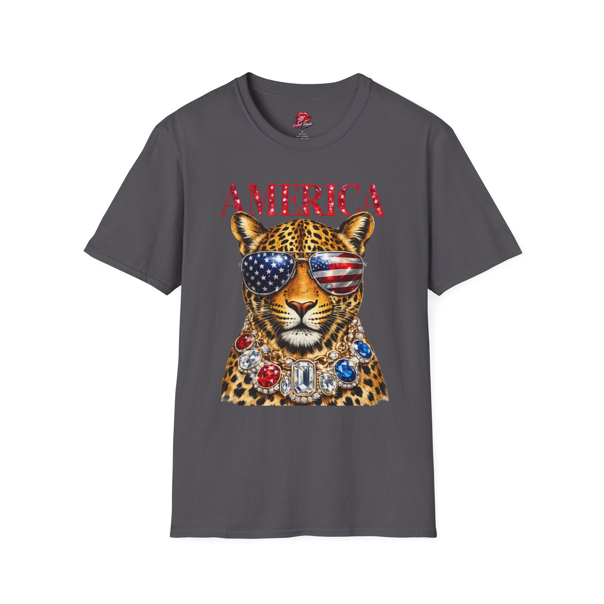 Patriotic Leopard with Flag Sunglasses T-Shirt |m