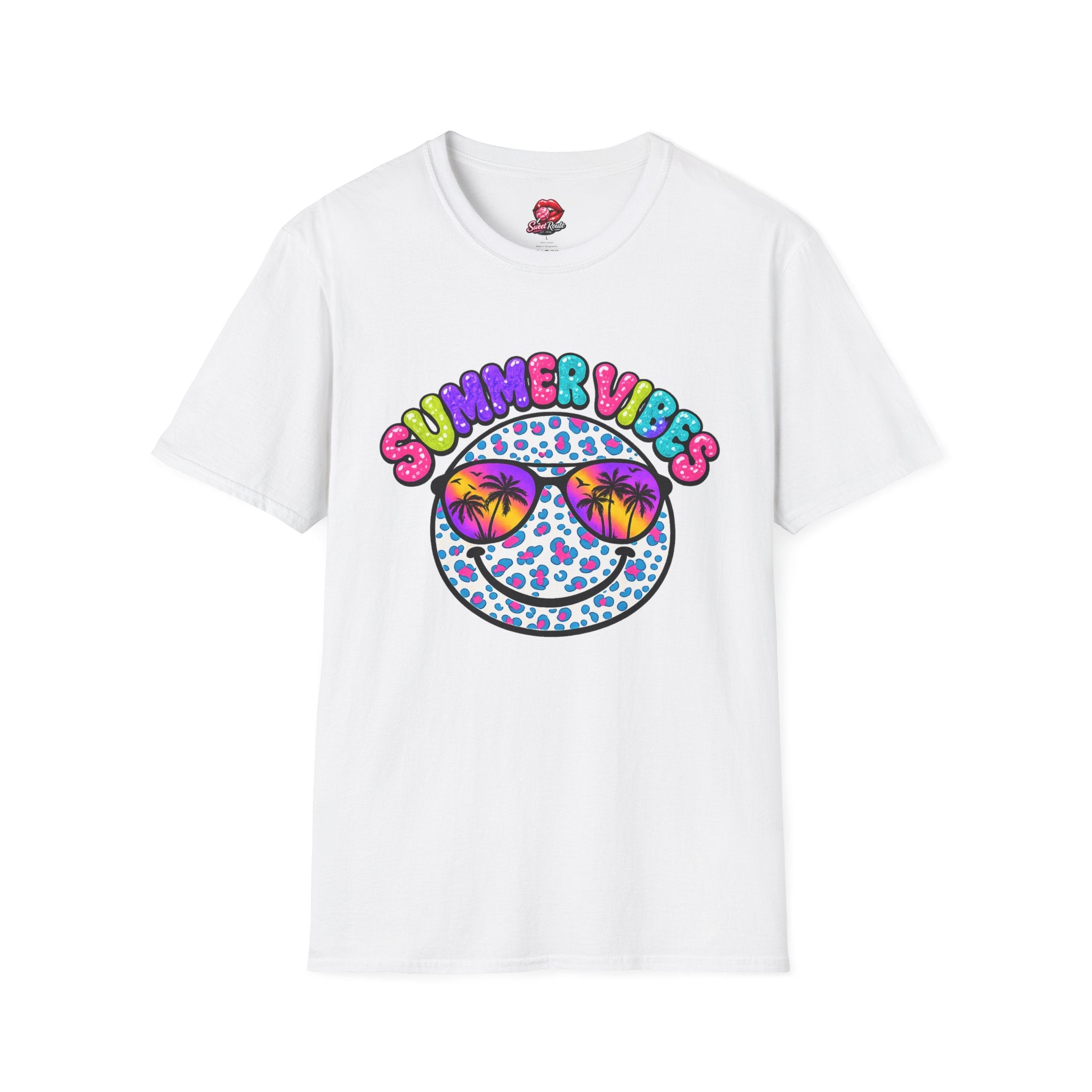 Summer Vibes Smiley Sunglasses T-Shirt