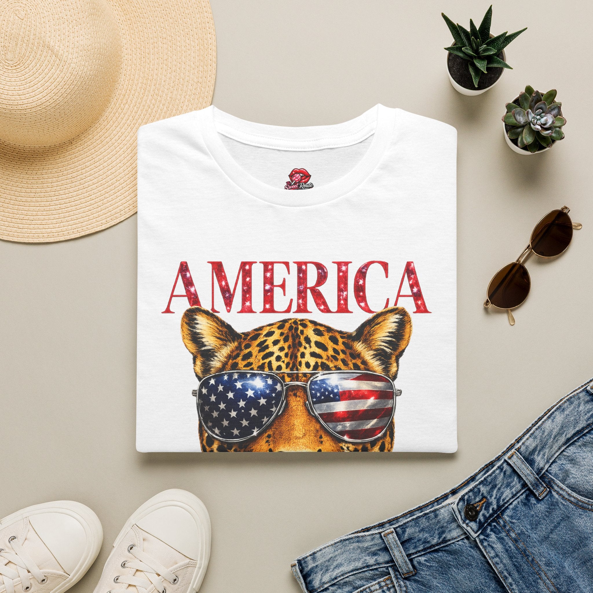 Patriotic Leopard with Flag Sunglasses T-Shirt |m