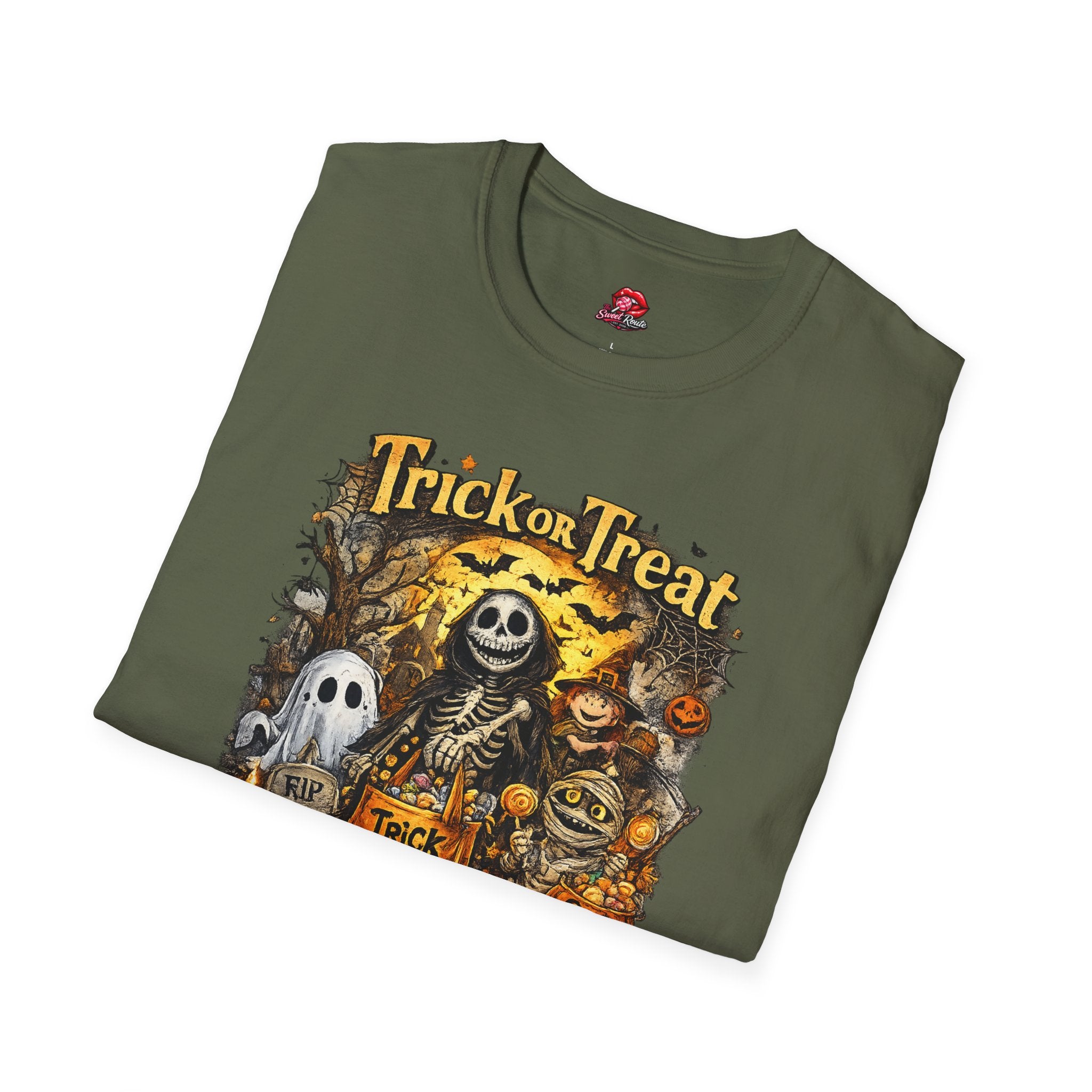 Spooky Squad Trick or Treat Halloween T- Shirt | Vintage Halloween Graphic Tee | Retro Ghost Pumpkin Monster Fall Shirt