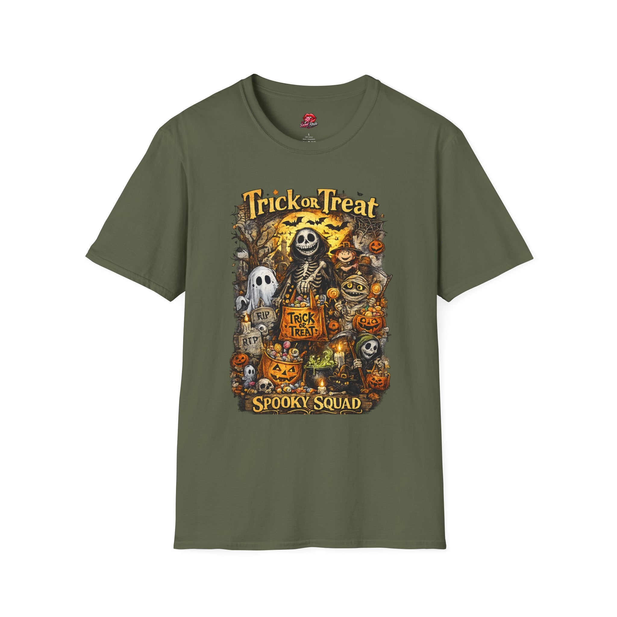 Spooky Squad Trick or Treat Halloween T- Shirt | Vintage Halloween Graphic Tee | Retro Ghost Pumpkin Monster Fall Shirt