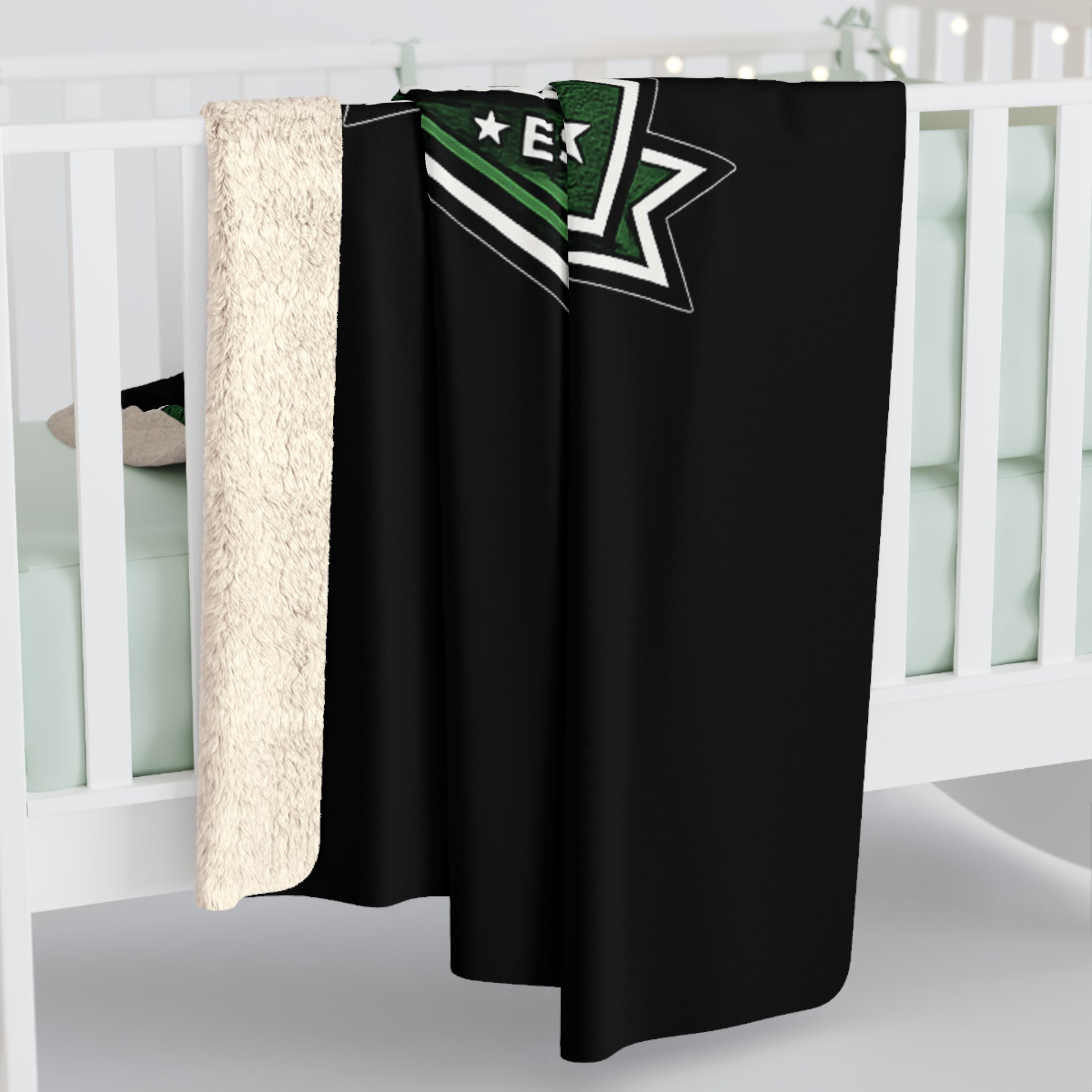 Monahans Loboes Sherpa Blanket
