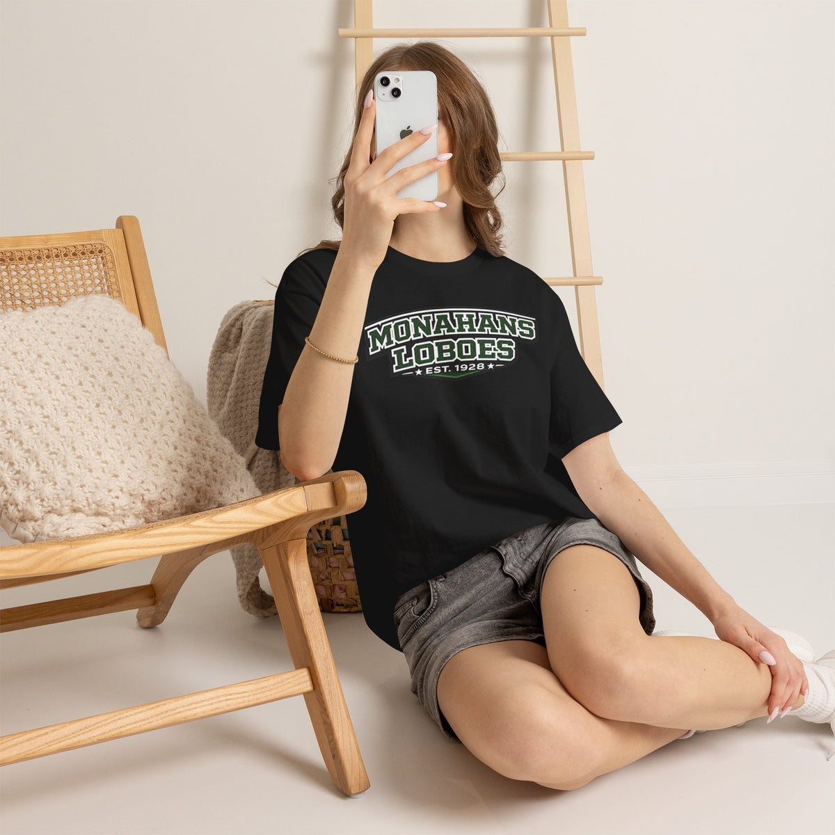 Monahans Loboes Vintage Logo Tee