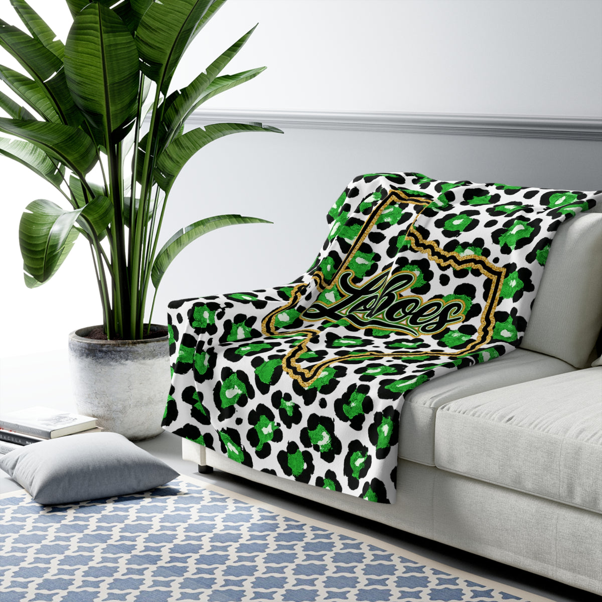 Loboes Texas Sherpa Fleece Blanket — Green Leopard Print Cozy Throw